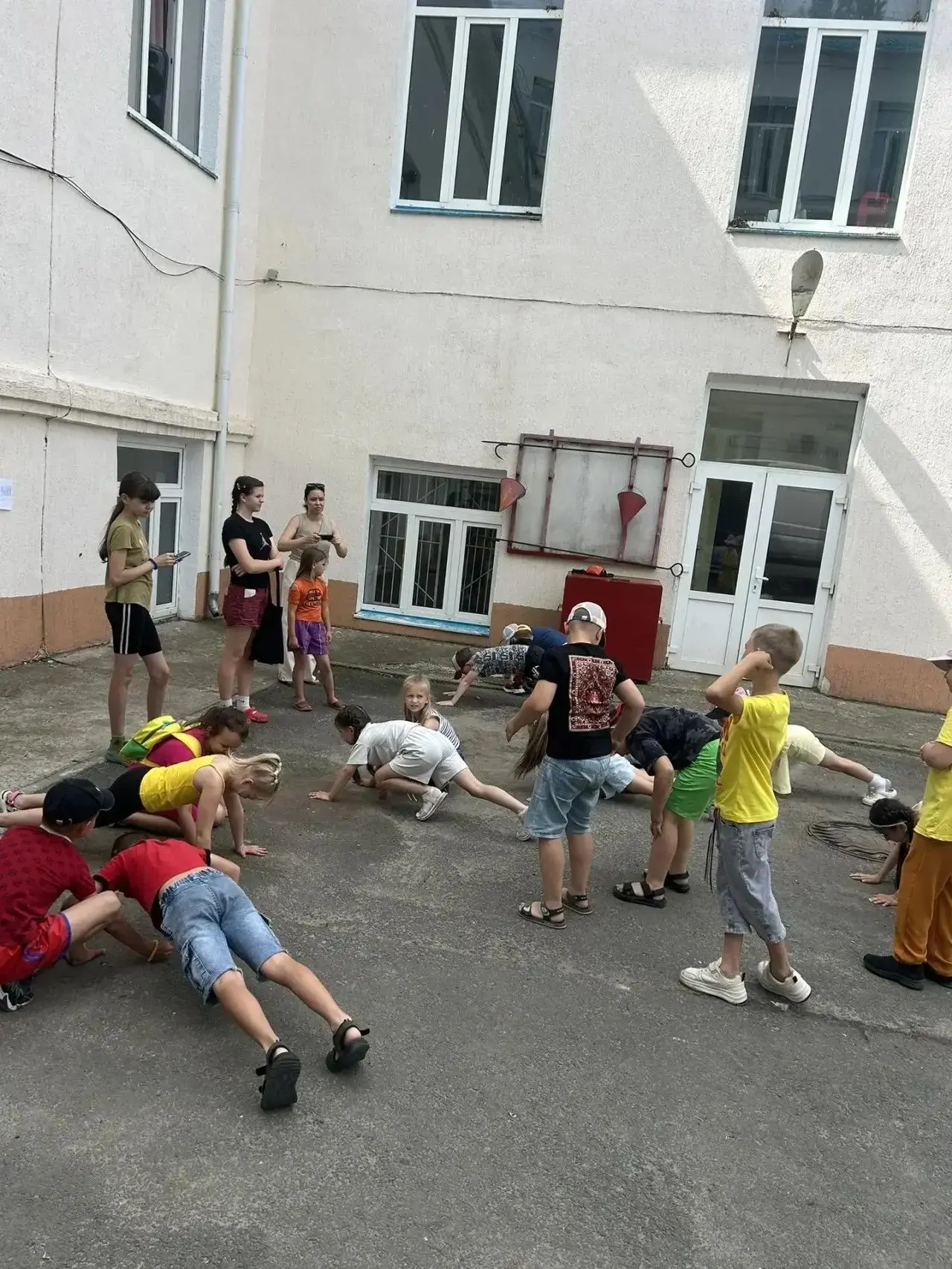 Сегодня в нашем лагере прошел Спортивный праздник «День рекордов»
 Командам каждого отряда были пред