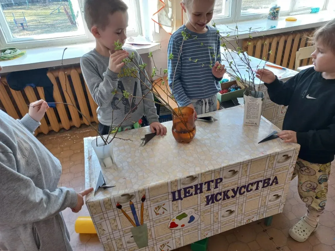 Ребята из  дошкольной группы МАОУ "СШ с.Анциферово» продолжают познавательную работу по...