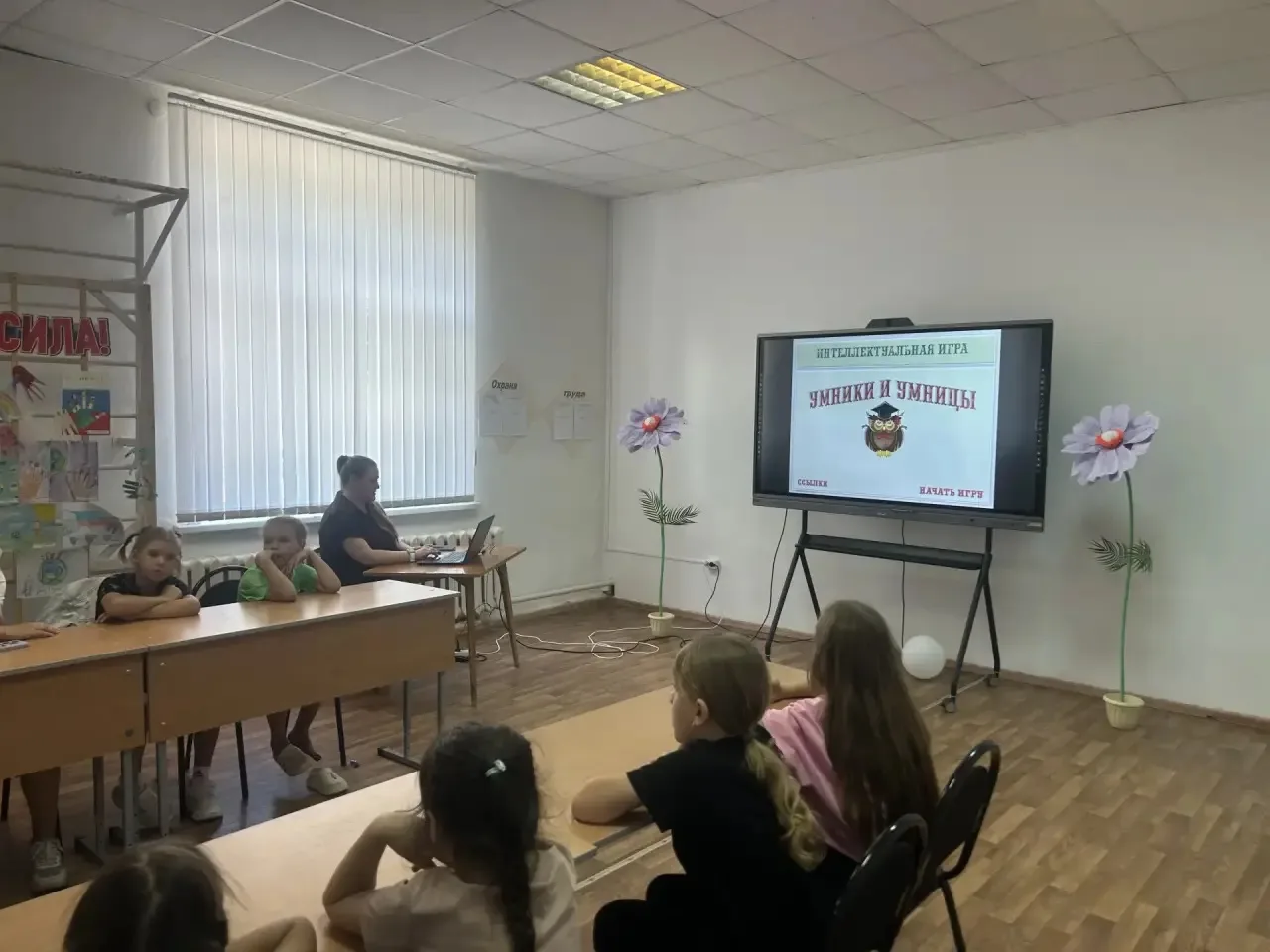 Сегодня отряд «Комета» посетил Детско-юношеский центр, где для них была проведена увлекательная прог