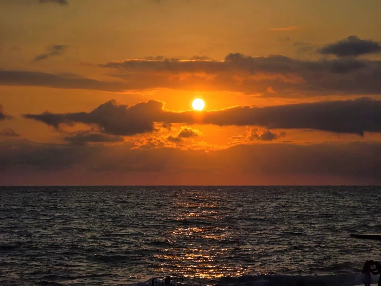 Закат в Адлере прямо сейчас 🤩

НЕ ЗАБУДЬ ПОДПИСАТЬСЯ ⤵️