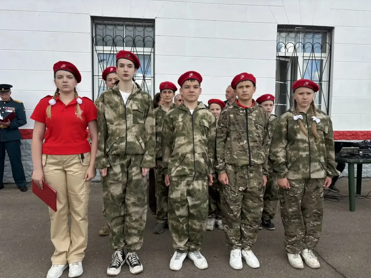 ❗️Спешу сообщить❗️
🇷🇺 Вчера юнармейцы нашей школы, вместе с жителями Вязьмы встречали агитационный