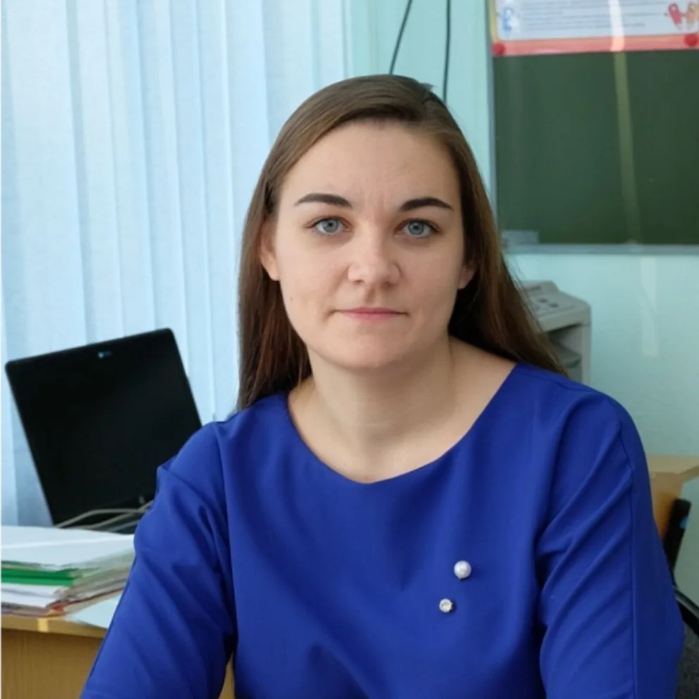 Сегодня мы поздравляем с днем рождения учителя начальных классов - Тишкину Марину Викто...
