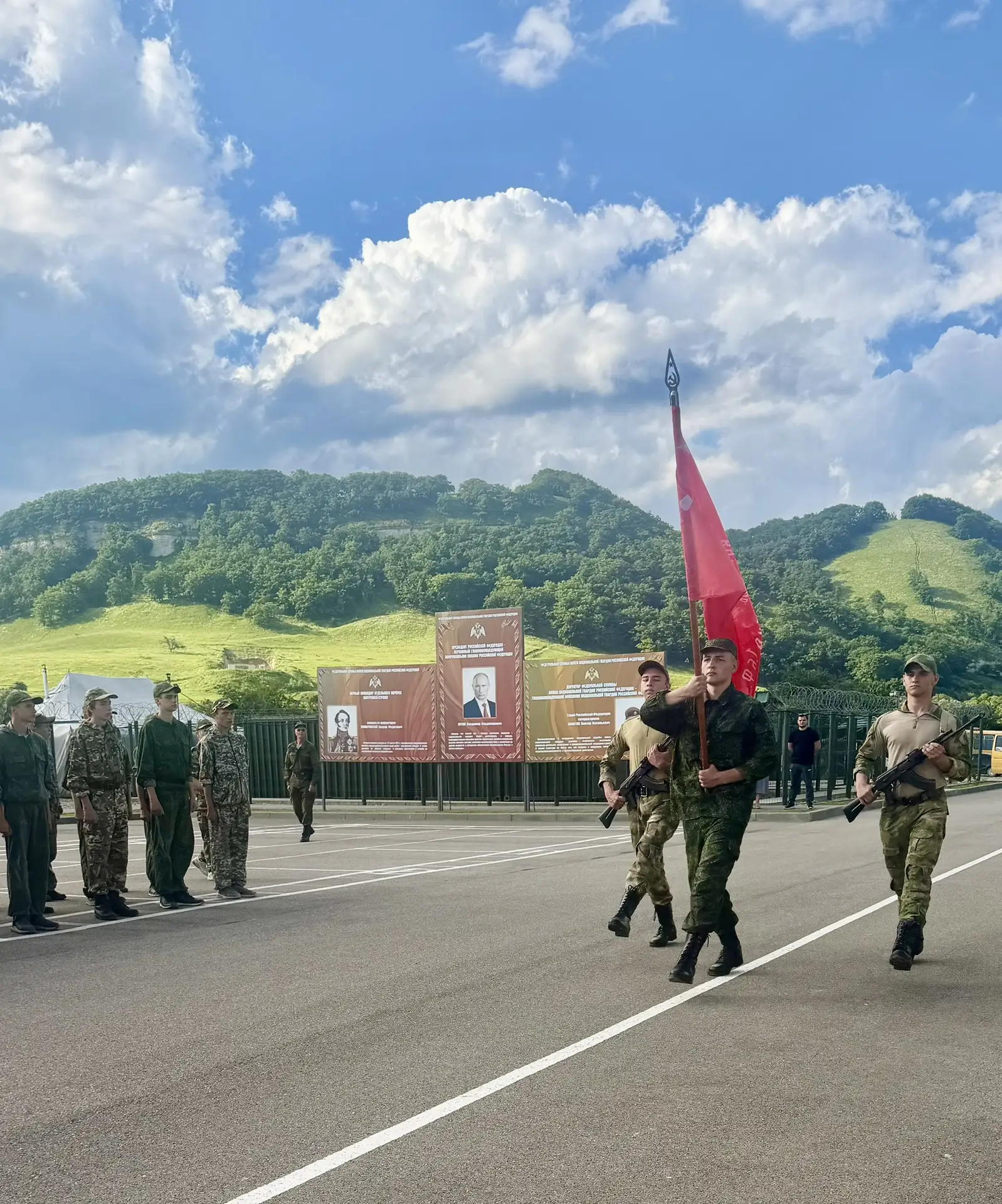 🎉 Насыщенный и яркий финал военно-полевых сборов! 🎉

У десятиклассников выдался по-настоящему насы