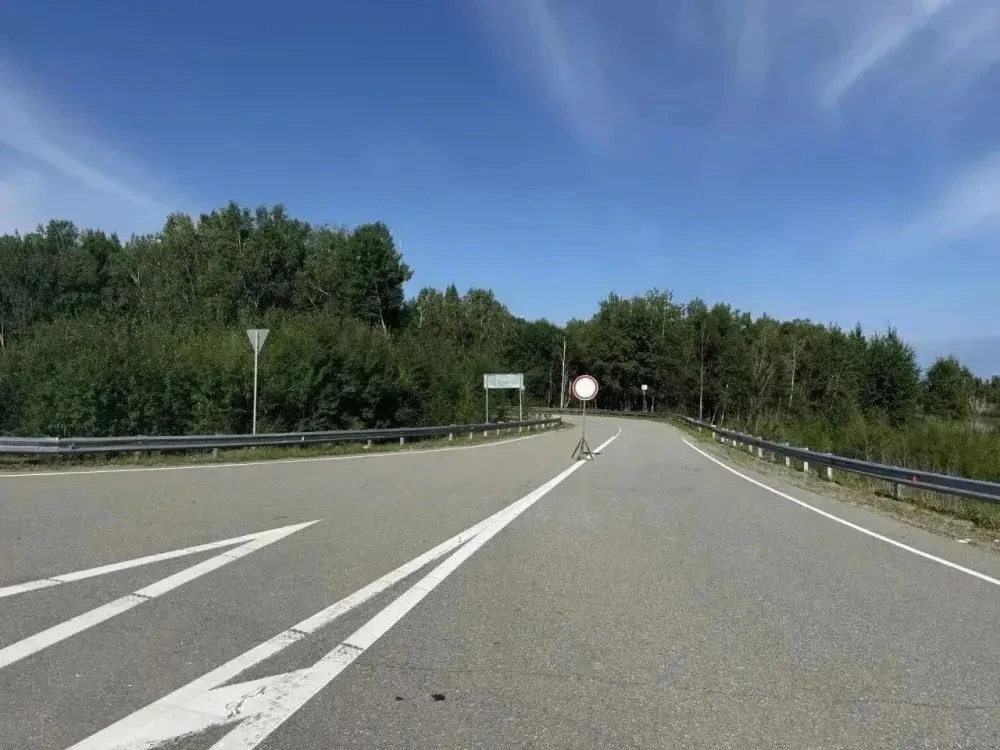 🚦Дорогу к амурскому селу открыли после спада воды

К Ивановке теперь можно проехать на внедорожника