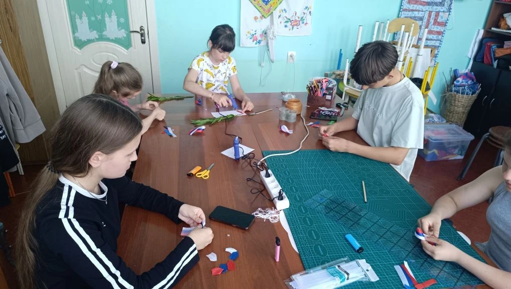 В стенах Калниболотской детской школы искусств имени Н.А. Головко царила атмосфера творчества и патр