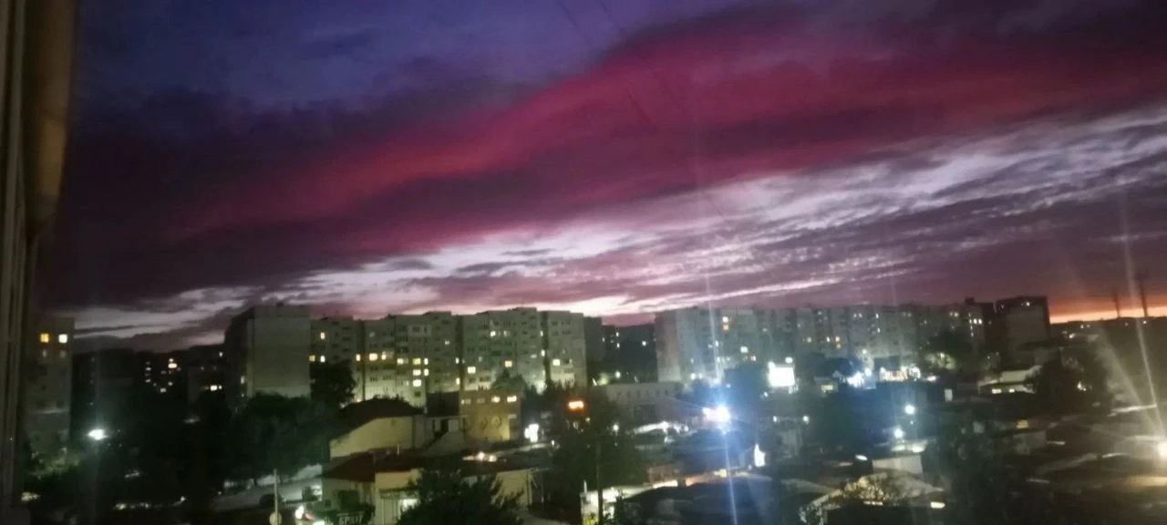 🌆 Ещё немного красоты сегодняшнего вечернего Луганска