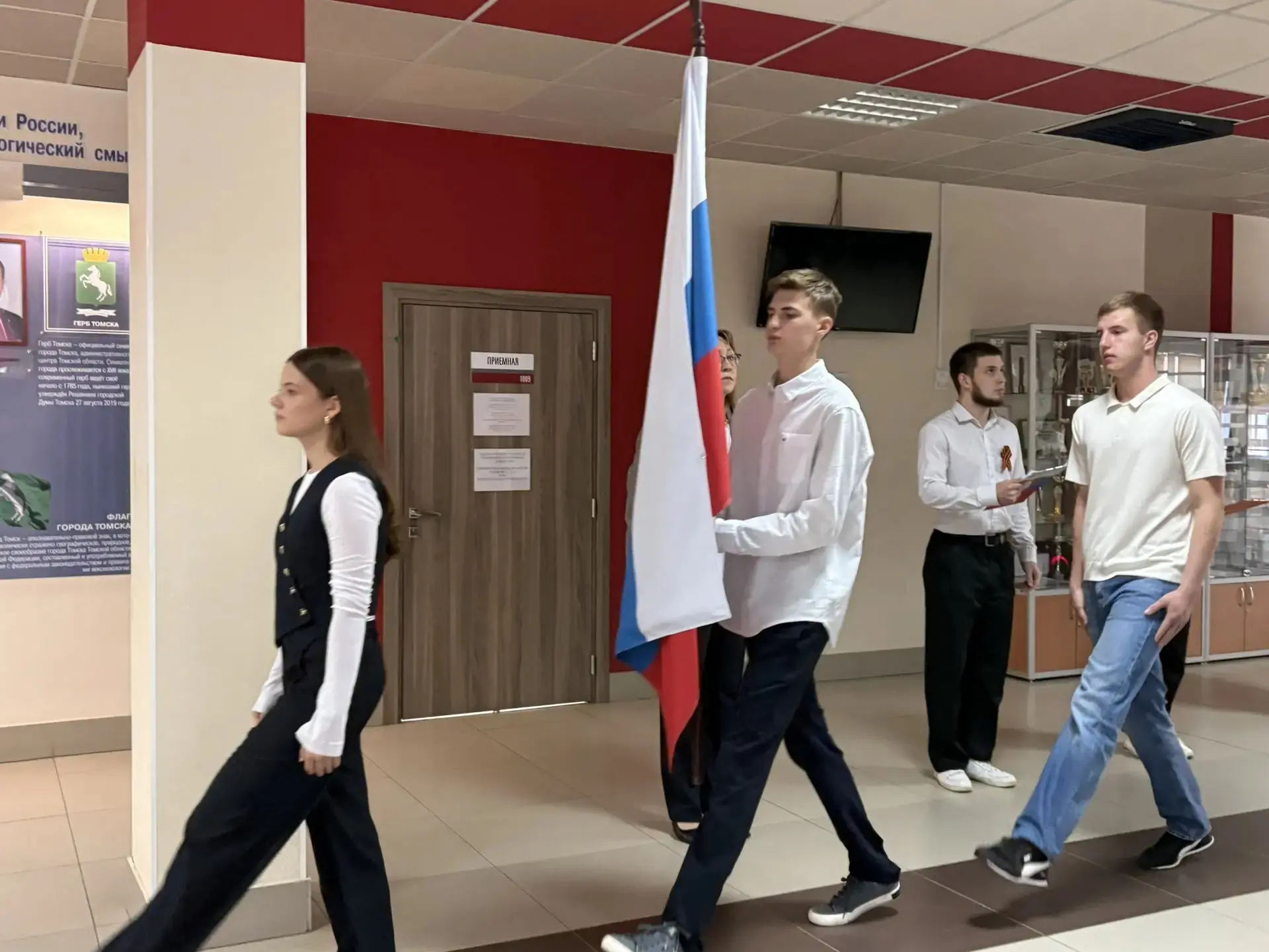 ✨ «Неделя, которая оживляет память» ✨  С этой минуты наша школа замирает в особом ритме. Впереди — н
