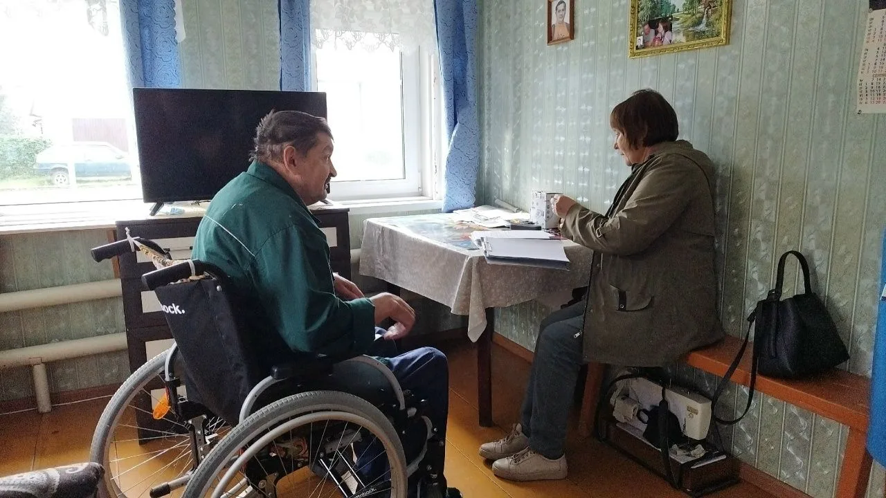 Забота о каждом: мобильная бригада помогает жителям отдаленных деревень