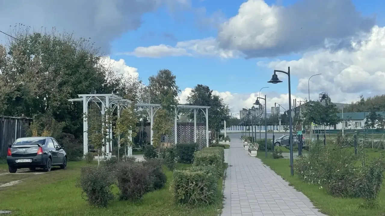 Темная, пьяная и мерзкая сторона Болгара. Такая есть у каждого города и поселка, но в э...