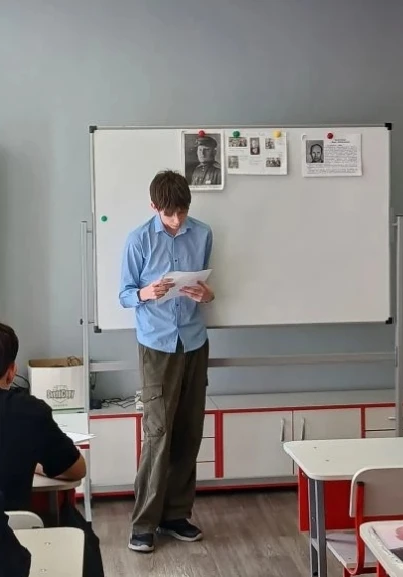 Классный этап фестиваля «Иваны, помнящие своё родство» в 9 «А» стал настоящим событием, объединившим