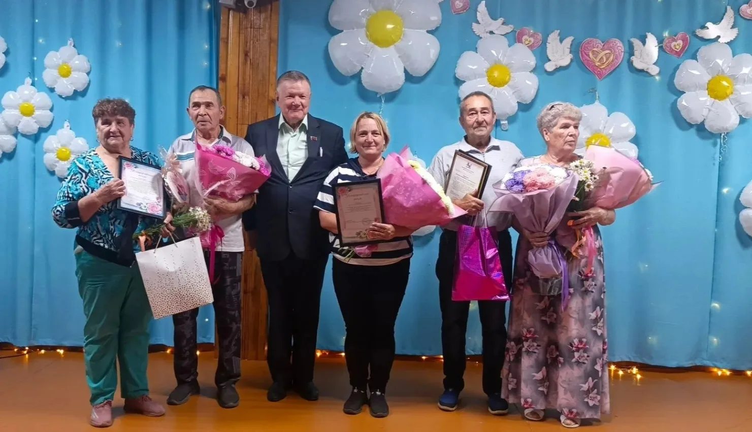 8 июля в День семьи, любви и верности в п. Эдучанка Усть-Илимского муниципального округа специалисты