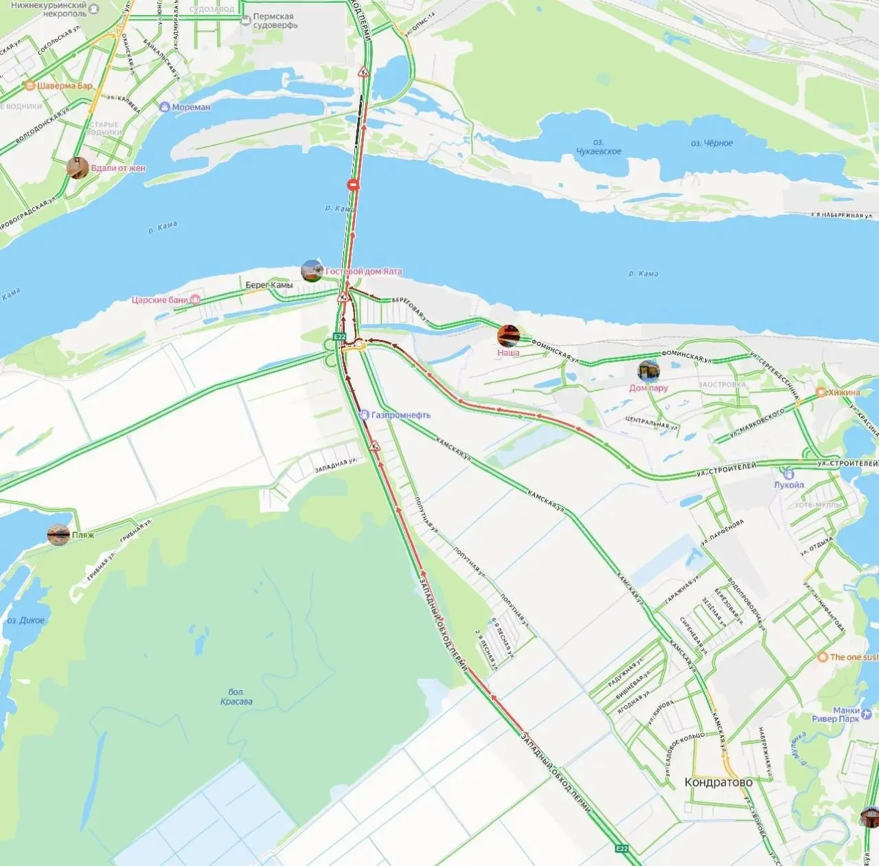 ❗️на красавинском мосту пробка из за дтп, проехала реанимация, на яндекс картах написан...