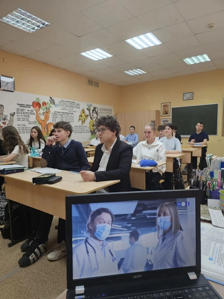Здоровая Россия — наше будущее! 💚🇷🇺  На занятии «Россия — мои горизонты» говорили о том, что действи