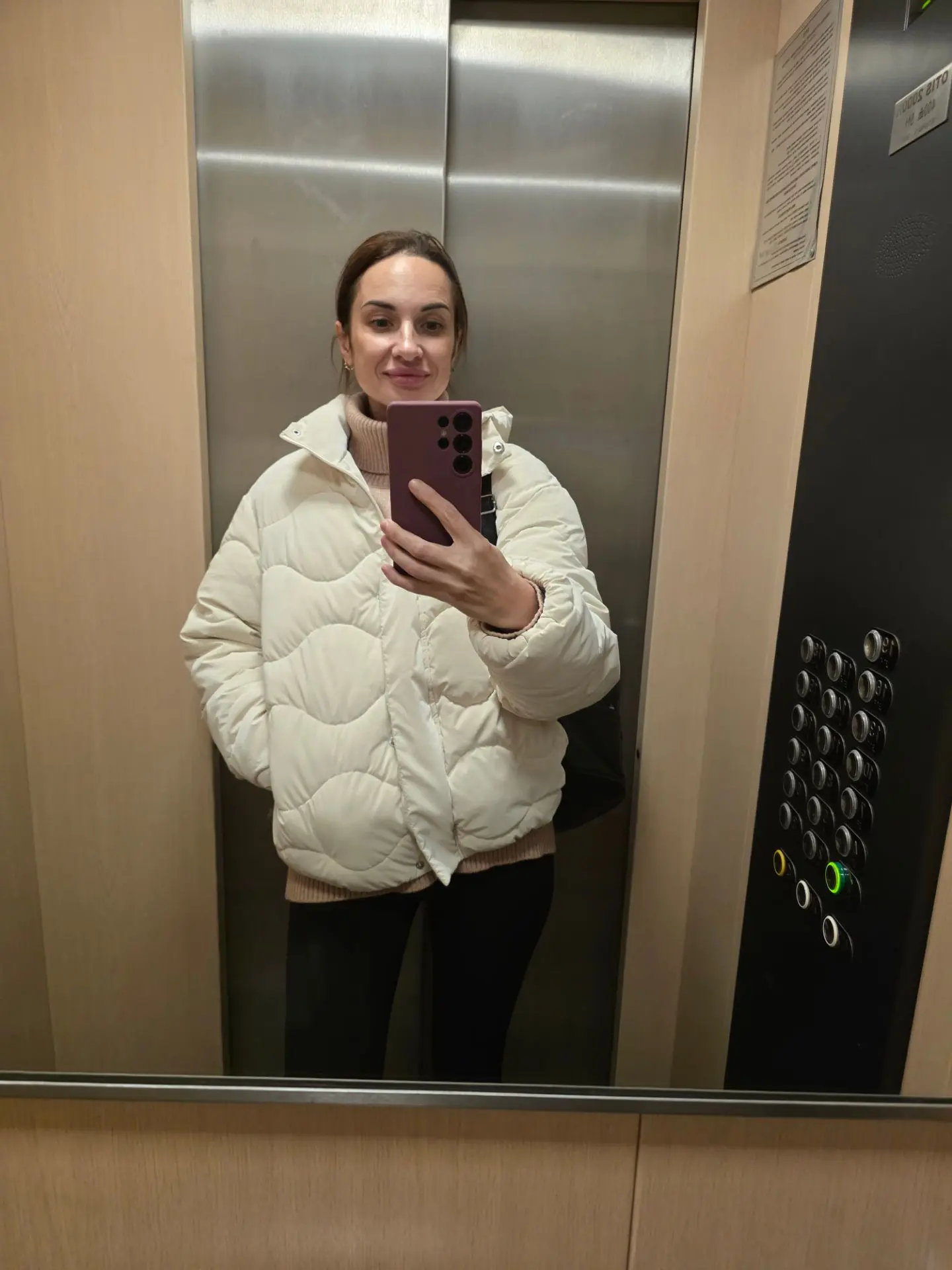 Сделала себе отдых, купила латте и посидела в тишине на лавке )