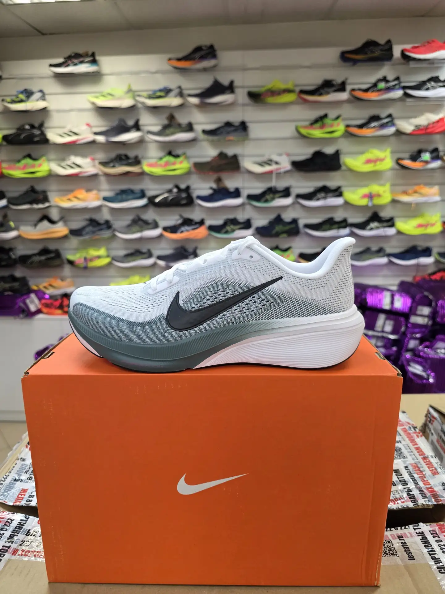 Nike Pegasus 42
1) 27 см
2) 25,5/27 см
3) 25/25,5/26,5/27,5/28,5/29 см
4) 27,5 см 
5) 24,5 см
Осталь