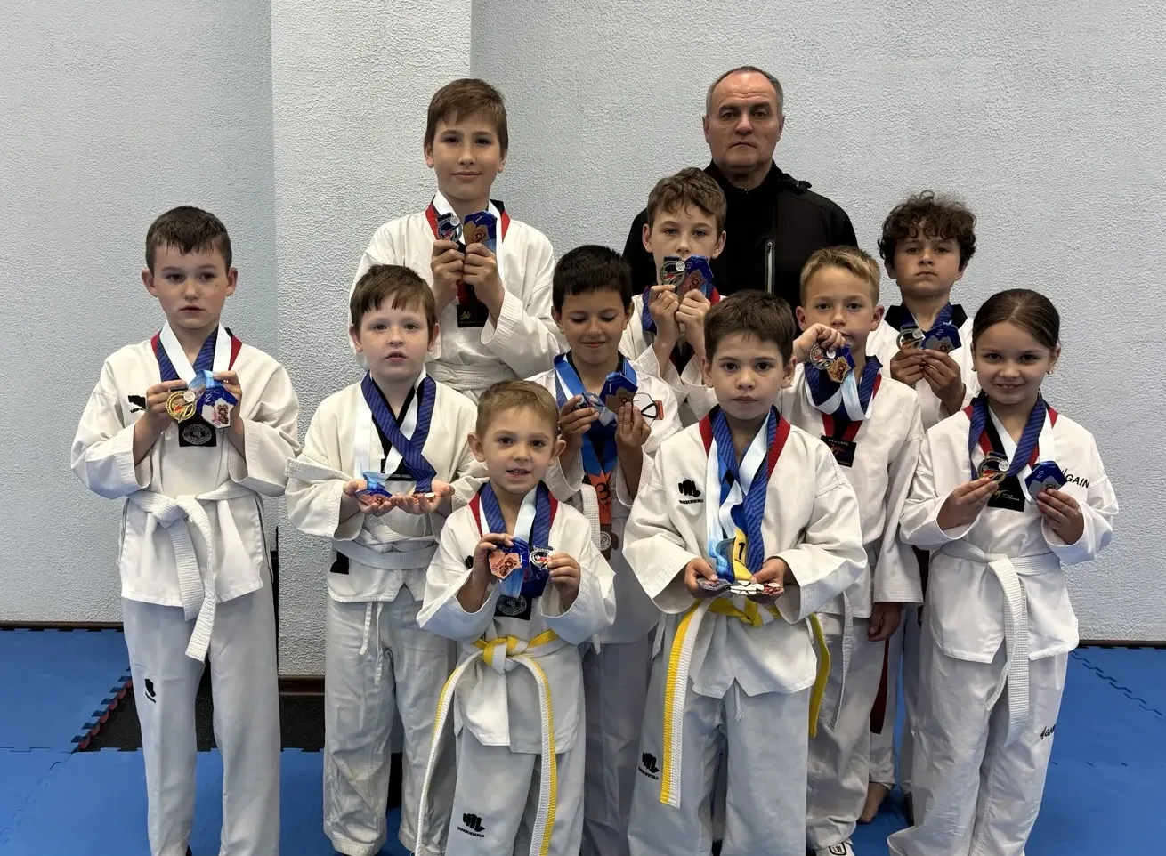 Бойцы тхэквондо из Славянки собрали полный комплект наград  🏆Весенний турнир по тхэквондо, который с