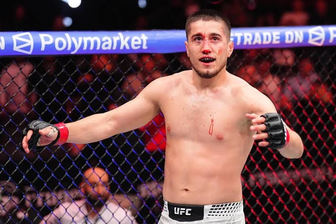 🚫 Сусуркаев снялся с боя на турнире UFC 334 в Нью-Йорке