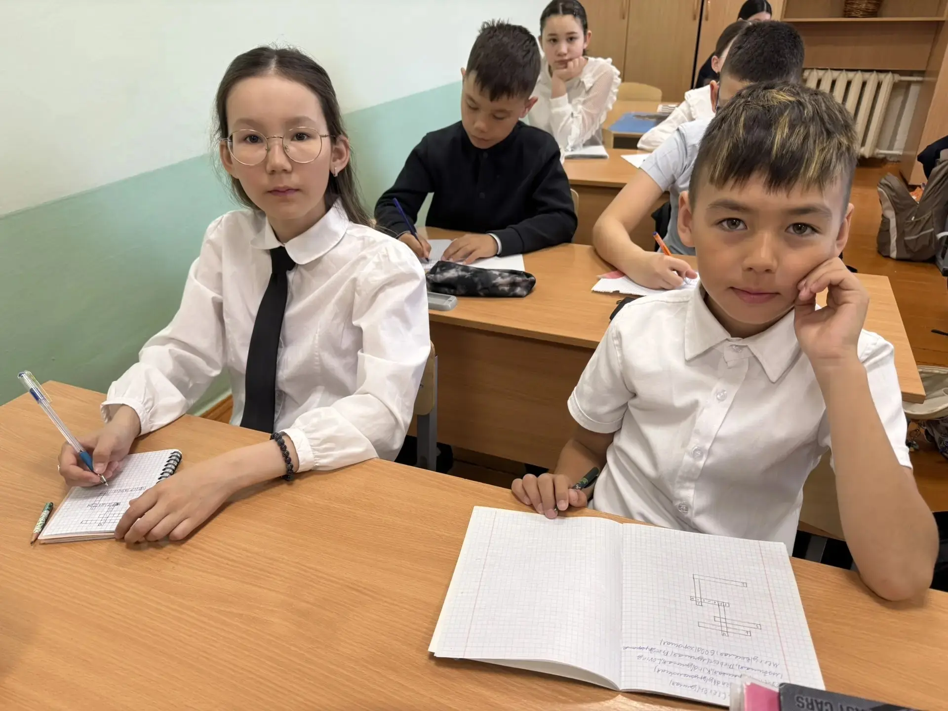 09.04.2026г. Юные инспектора дорожного движения "Стражи дорог" из 5Б класса МБОУ лицей №3 провели ин