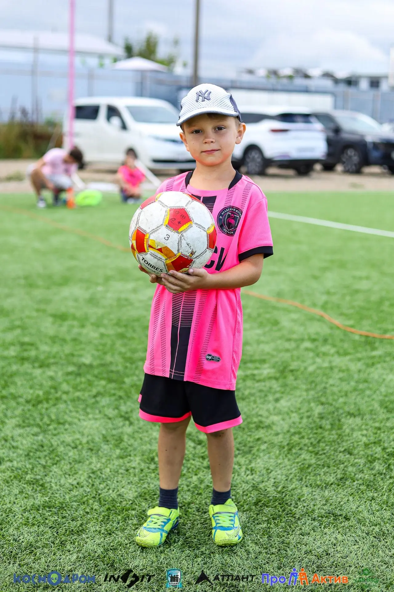 ⚽📸 Все фотографии с Летнего кубка ДФЛ "Атлант" среди команд 2019 г.р. можно посмотреть...