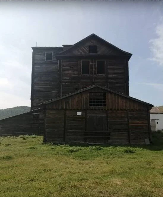 🏛️ В селе Боград, что в Хакасии, есть памятник - деревянная паровая мельница, объект к...