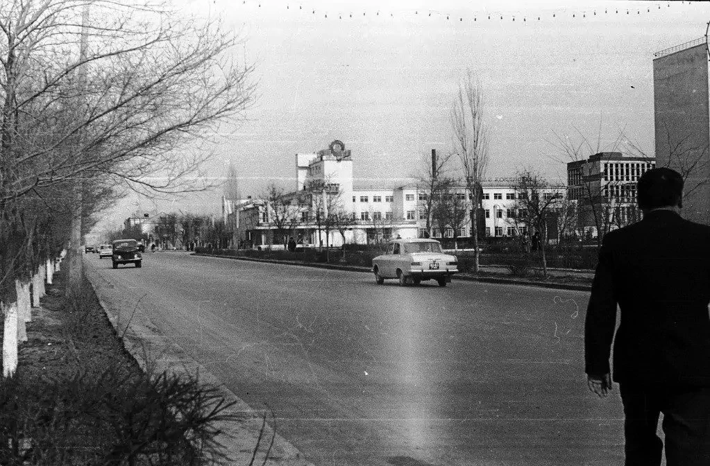 КалмГУ им. Б.Б. Городовикова. 1972 год.

«Новости Калмыкии в MAX»