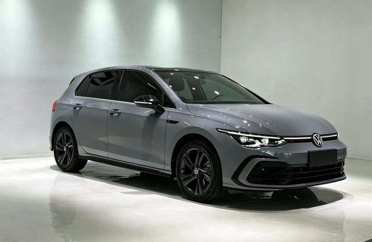 ПРЕДЛАГАЕМ К БРОНИРОВАНИЮ
🚗 Volkswagen Golf 2022
АВТОМОБИЛЬ В НАЛИЧИИ НА НАШЕЙ ЭКСПОРТНОЙ ПЛОЩАДКЕ
