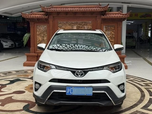 🇯🇵 Toyota RAV4 CVT Smart Edition