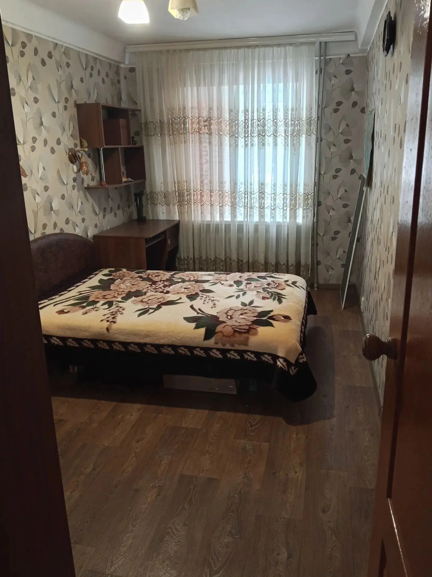 Продам 2х ком.кв-ру, ул.Богуна 53, 2/5. Не угловая, комнаты на две стороны дома. Окна п...