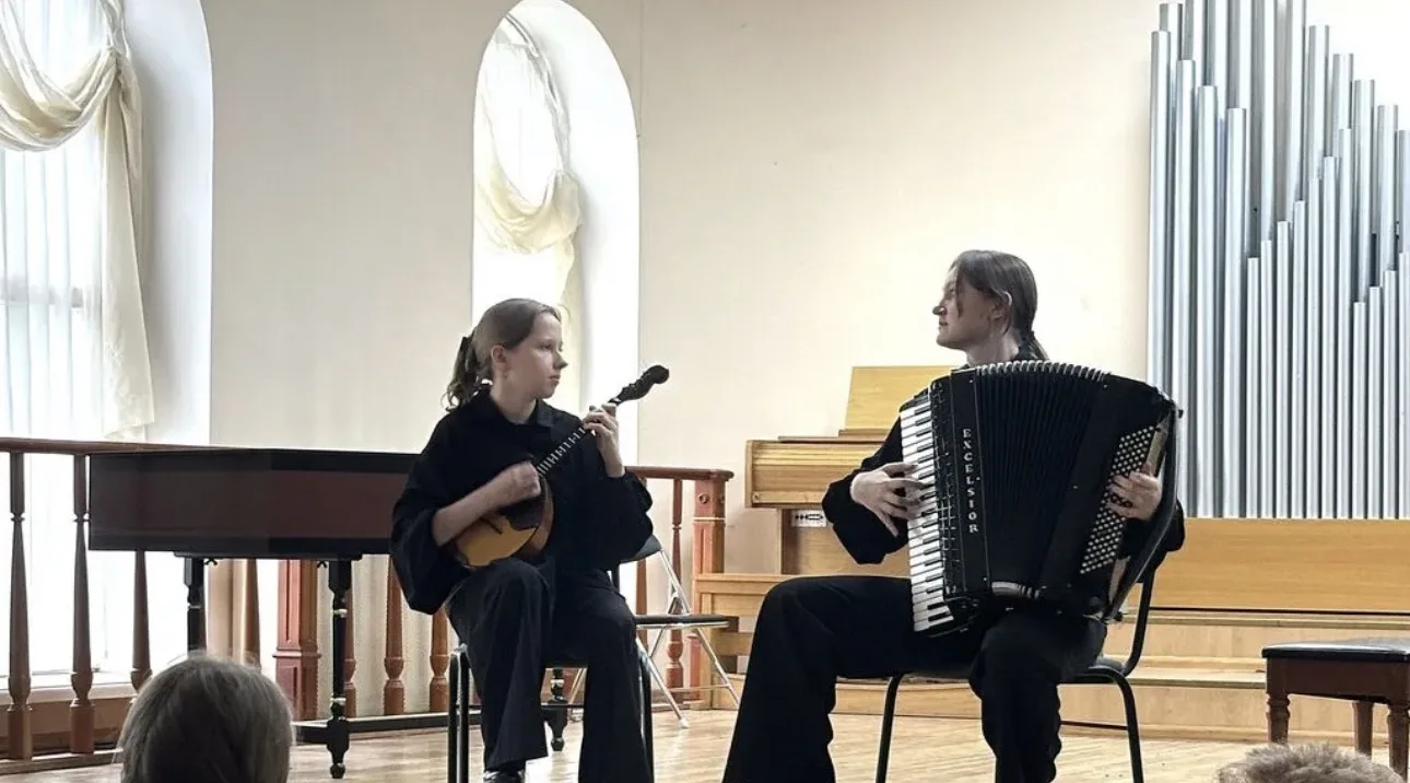🎶 19 июня в Концертном зале колледжа состоялось настоящее музыкальное приключение! Юные любители му