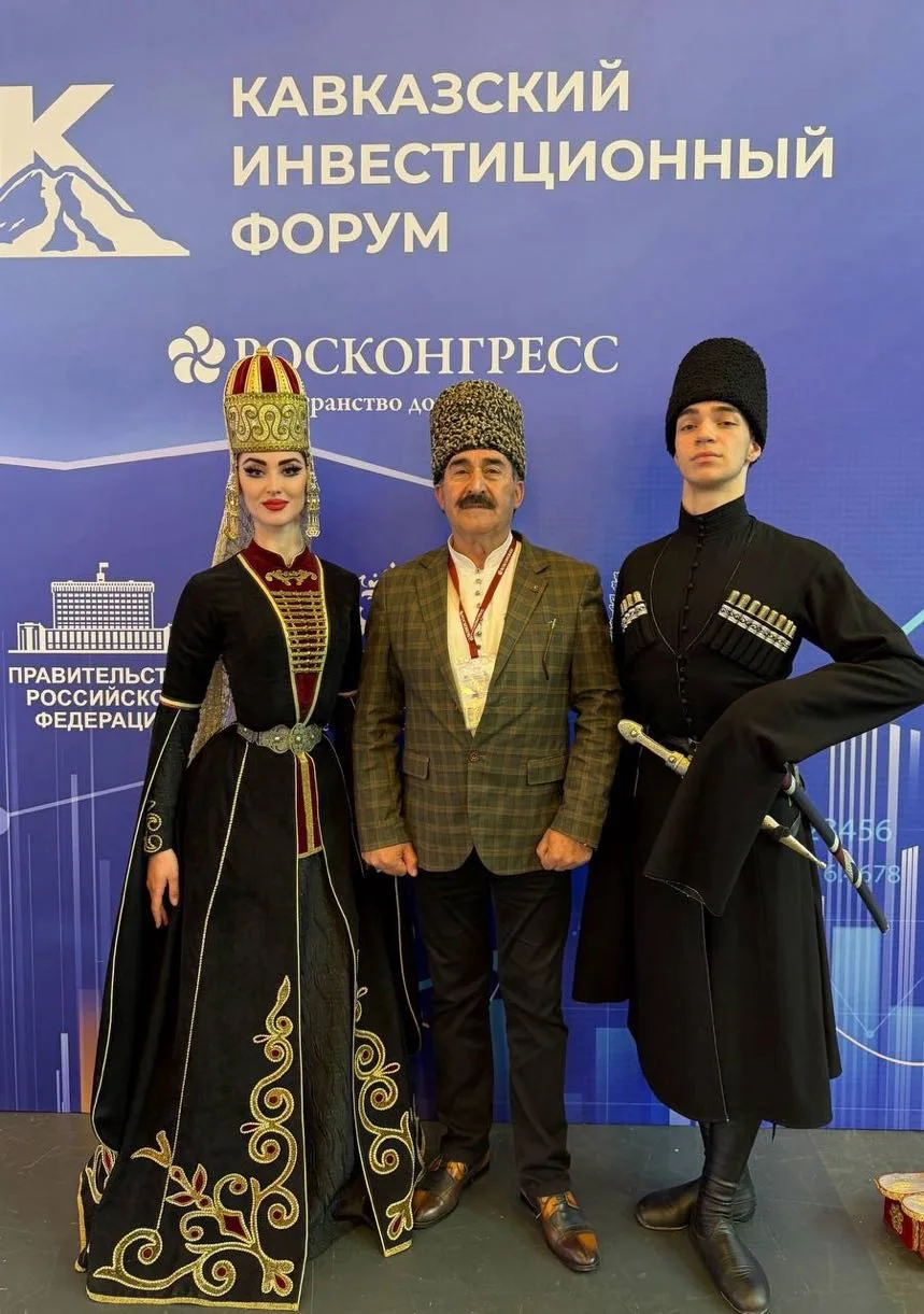 Художественный руководитель ГААТ "Кабардинка" Игорь Килишбиевич Атабиев