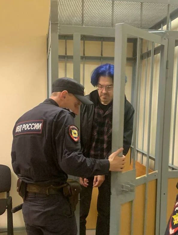 Нижегородского блогера Алексея Поднебесного приговорили к трем годам колонии общего реж...