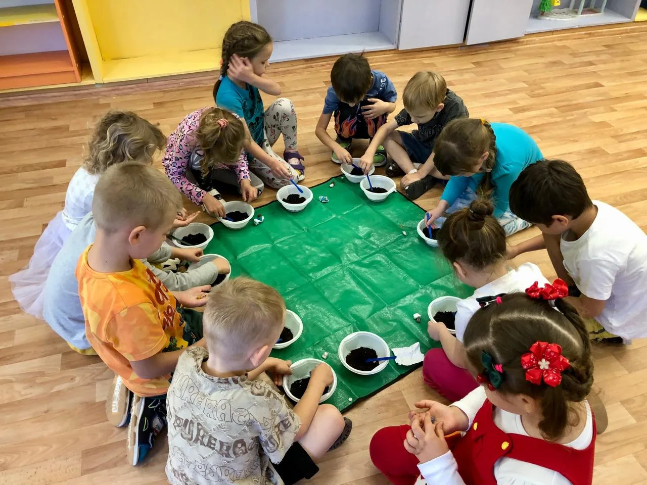 Приглашаем на занятия маленьких почемучек!