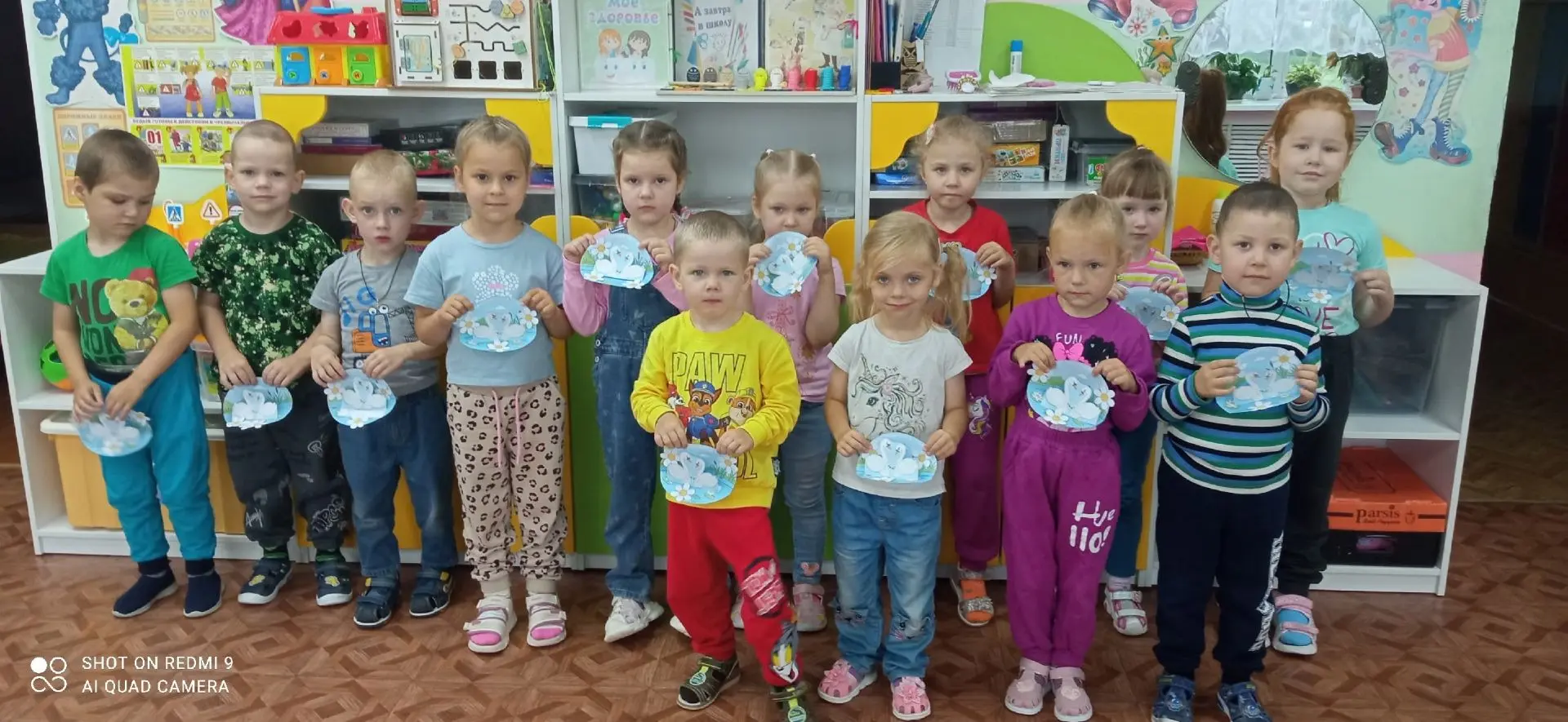 Вот такие замечательные открытки сделали ребята из группы "Чунга-чанга " и "Сказка"в честь праздника