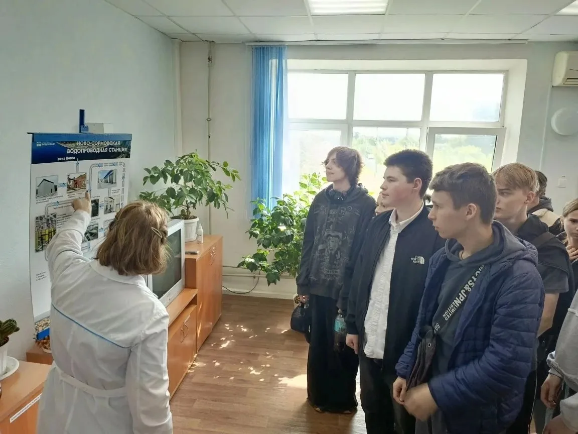 Студенты побывали в гостях на наших объектах водоснабжения и водоотведения💧

Первый месяц лета – жа