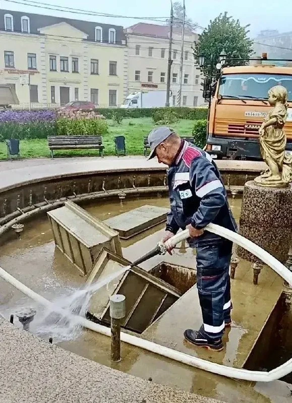 Фонтаны в Клину готовят к холодам