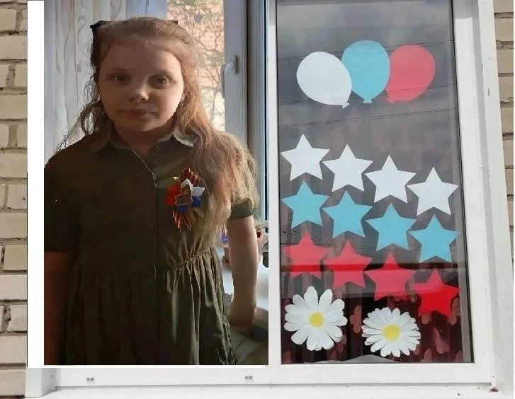 Каждый создал свой триколор 🇷🇺✂️🎨