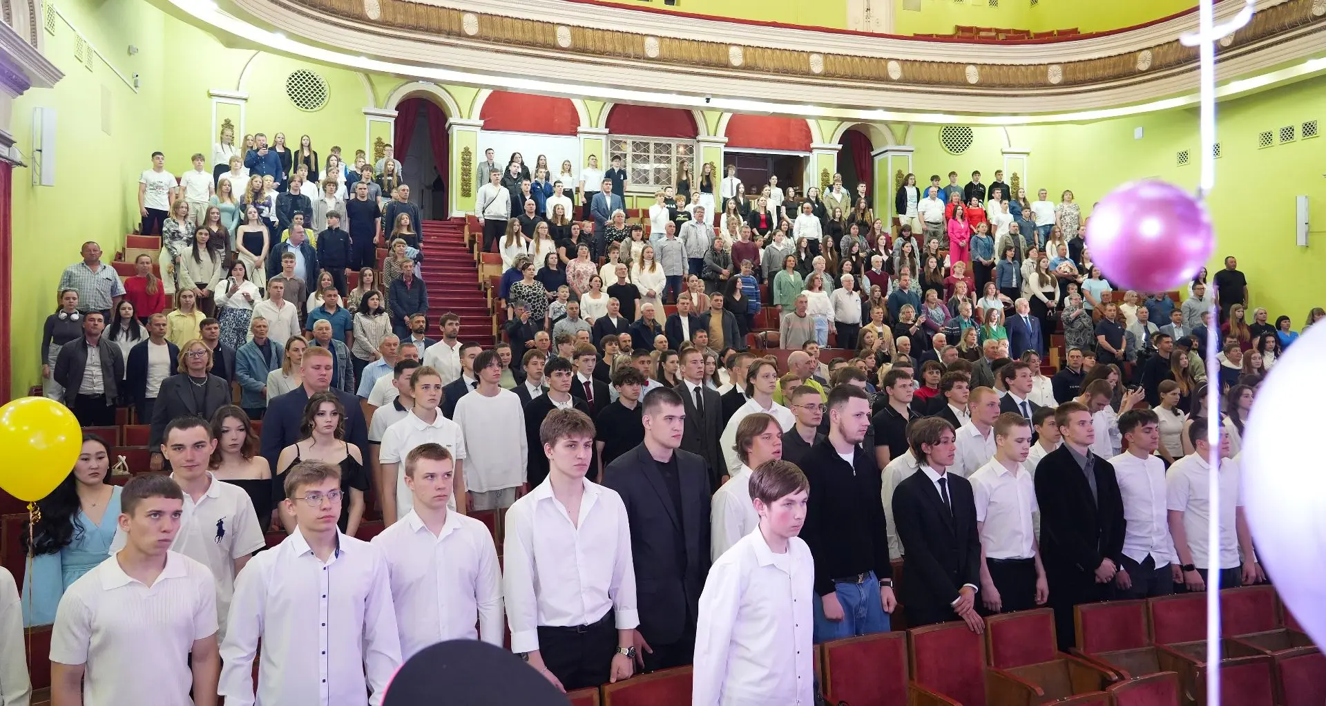 ⚡️🏆Гордость Бийска: в Городском Дворце культуры чествовали выпускников спортшкол ⁣ В нашем городе пр
