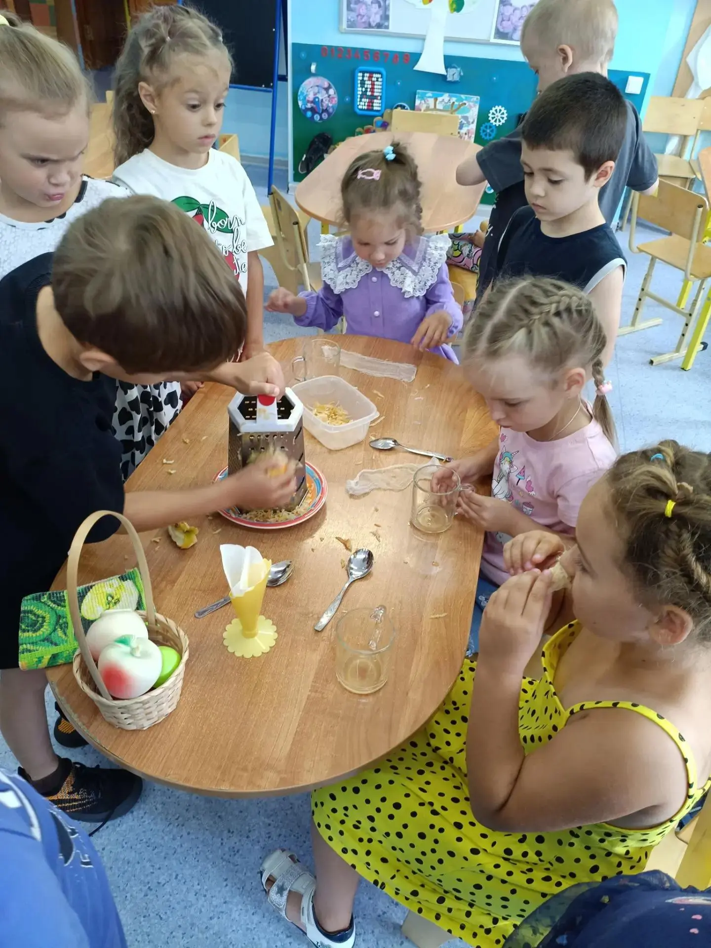 Аромат праздника и море детских улыбок! 🍏✨