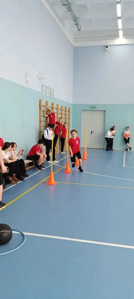 🏅 Соревнования «Полоса препятствий» в 5-х классах! 🏅  В период с 16 по 18 февраля наши пятиклассники
