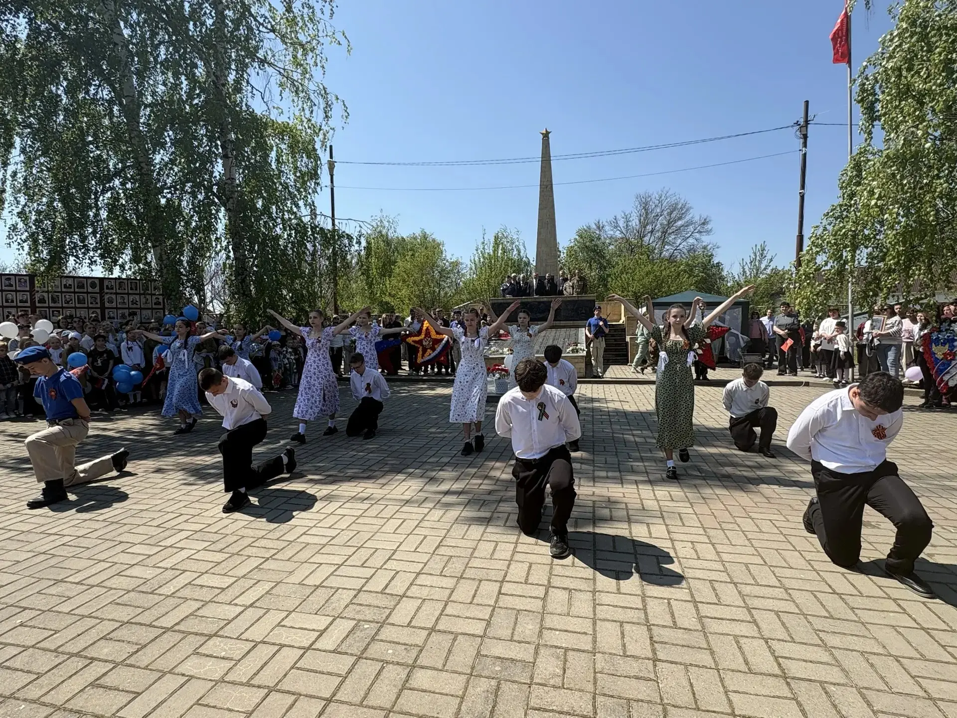 🎖️ 9 Мая — День Великой Победы! 🎖️ Сегодня МБОУ СОШ 6 с гордостью и уважением приняла участие в торж