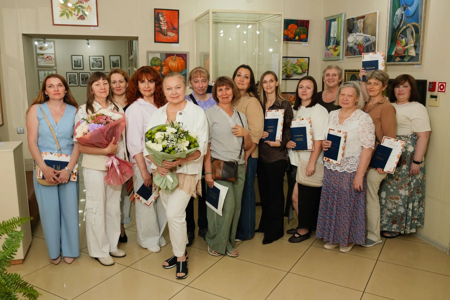 В Культурно-выставочном центре «Вернисаж» Прокопьевска открылась экспозиция группы «Вечерний рисунок
