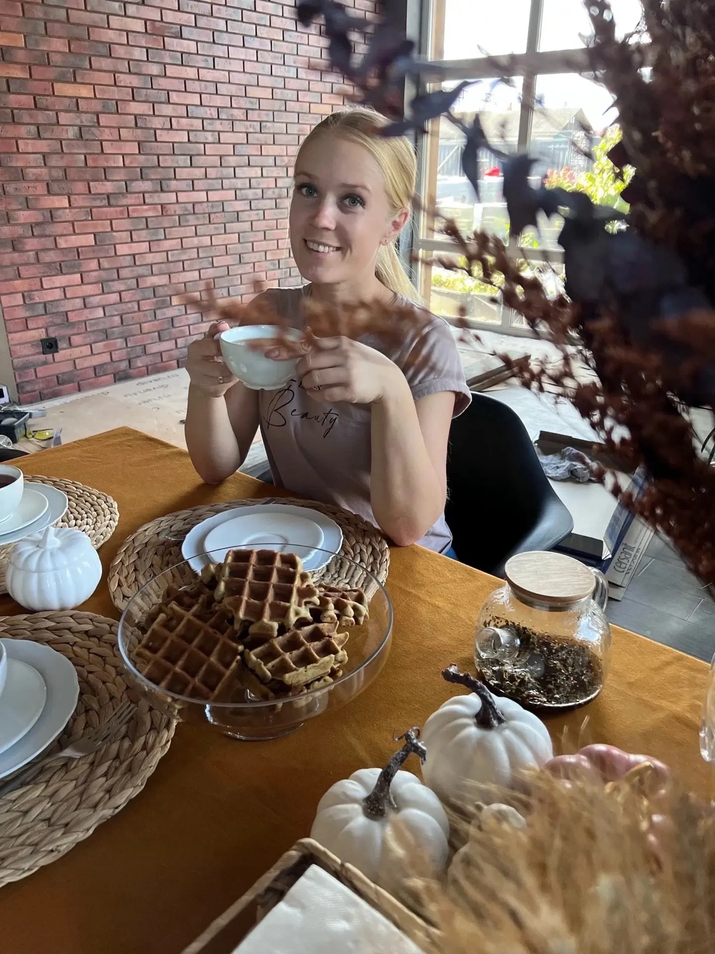 Сегодня делюсь с вами рецептами вкусных вафель, а точнее продублирую 😉 Хотя можно и оладушки из это