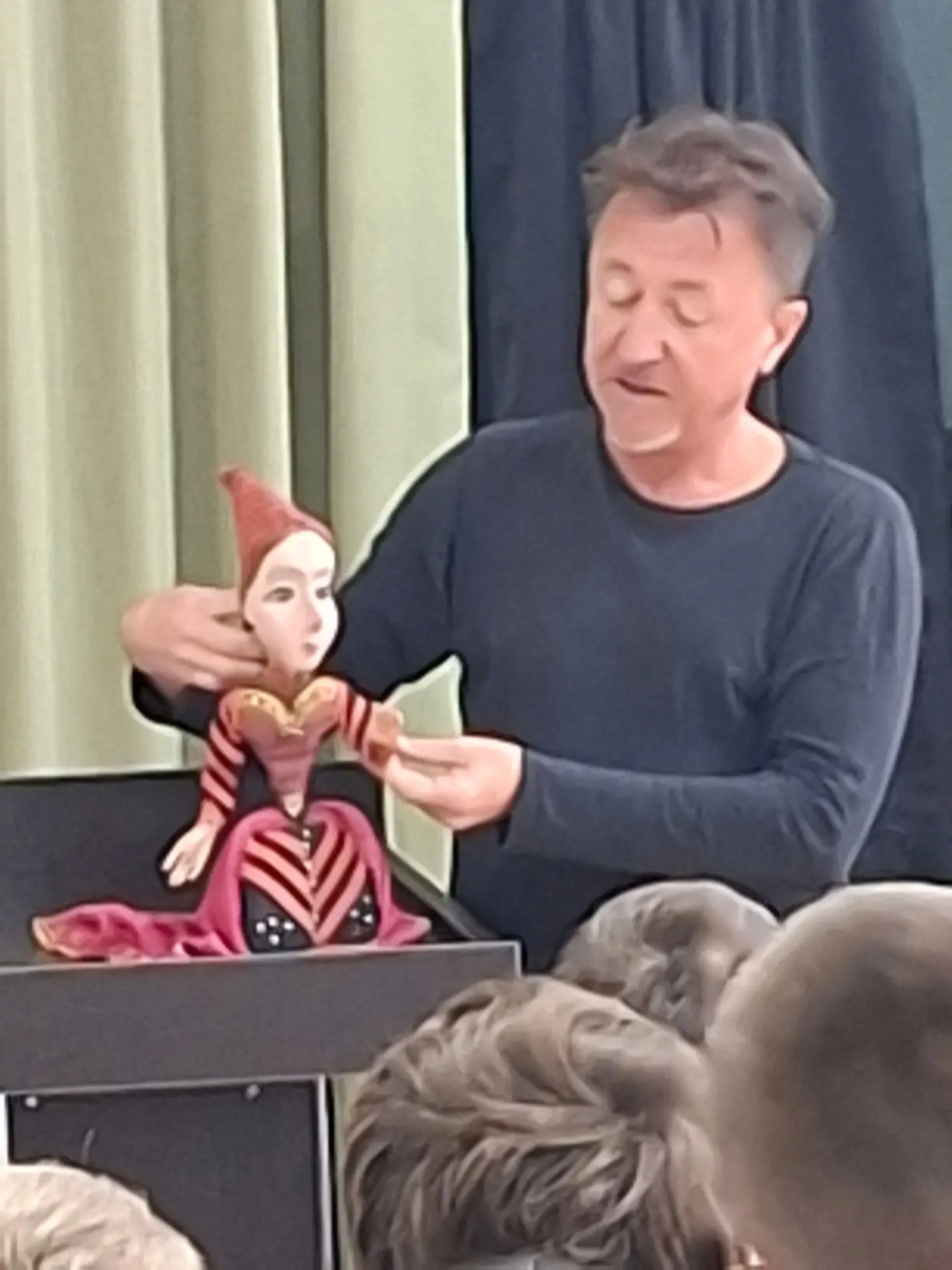 🎭✨ Сегодня наши младшие школьники посетили уникальную музыкальную встречу с артистами ...