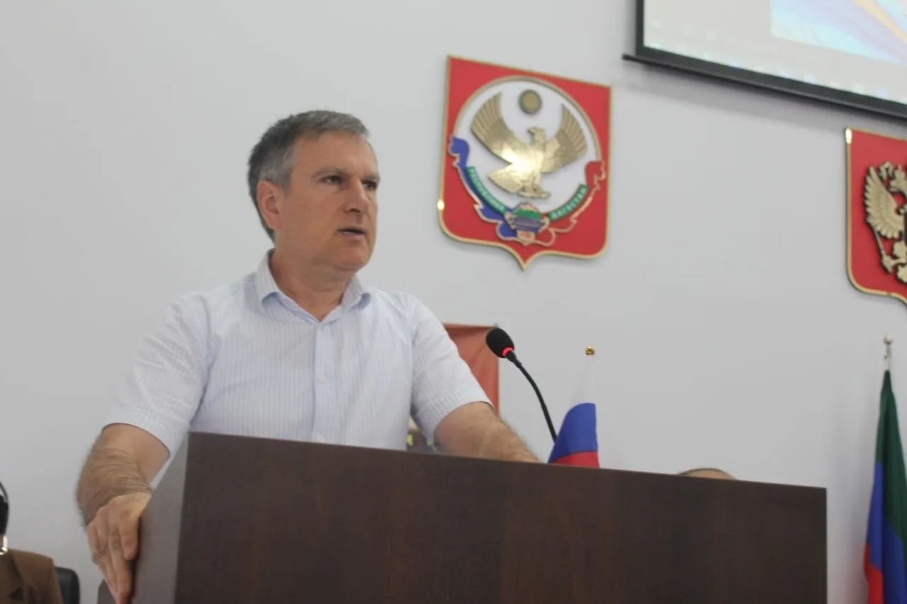 🔊В Сулейман-Стальском районе прошло августовское совещание работников образования.