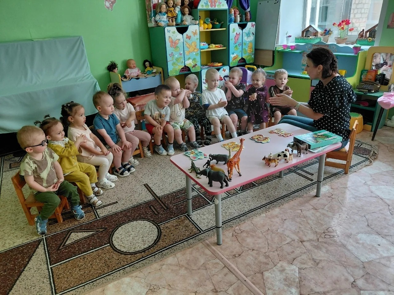 Сегодня в младшей группе «Малышок» МДОУ д/с №20 Узловского района состоялось интересное занятие посв