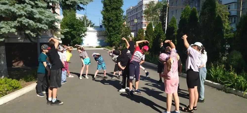 🌈 Будни детского лагеря «Радуга» 

☀️10 июня после зарядки и завтрака для ребят была организована п