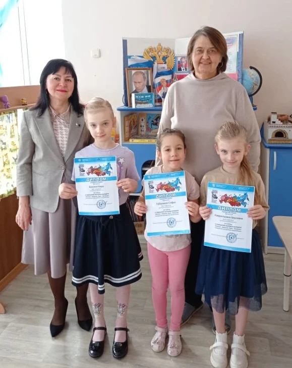 Наши дошколята — звёзды городского конкурса! ⭐🎨Воспитанники дошкольного отделения МОУ «СОШ №56» блес