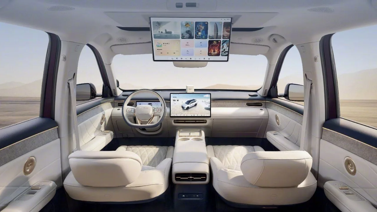 Кроссовер Roewe Jiayue 07 от SAIC, партнёра автозавода "Москвич", стал доступен для зак...