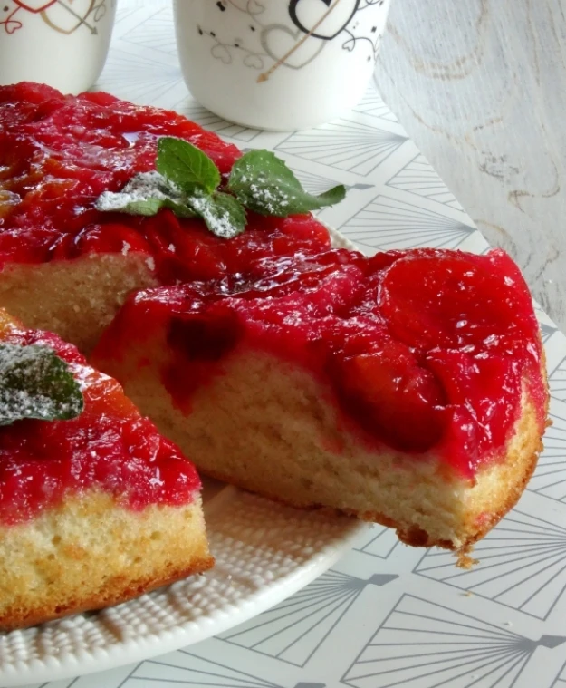 ПИРОГ - ПЕРЕВЁРТЫШ СО СЛИВАМИ 🥮☕