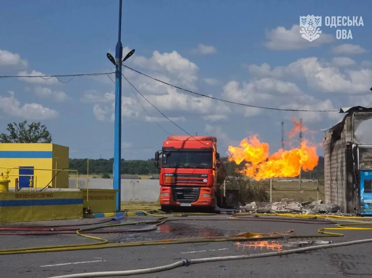На заправках Одесской области теперь так.
